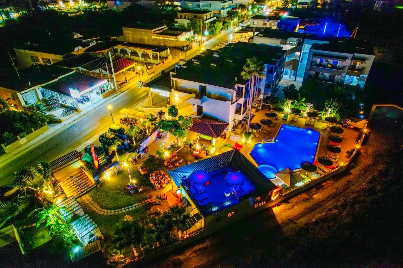 Socrates Studios Tigkaki  Ngoại thất bức ảnh